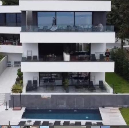 Aparthotel Villa V With Heated Pool Rijeka Exterior photo