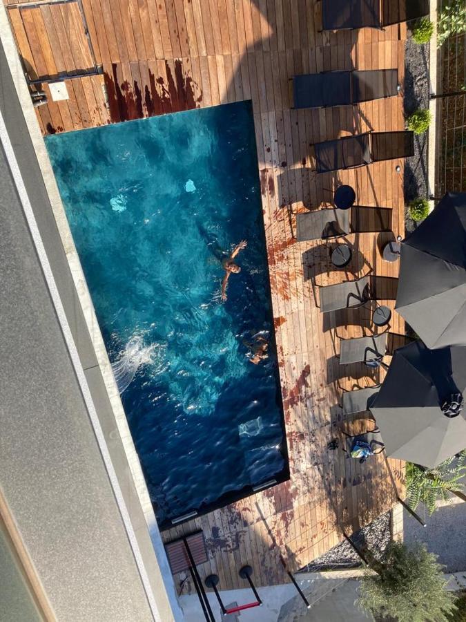 Aparthotel Villa V With Heated Pool Rijeka Exterior photo